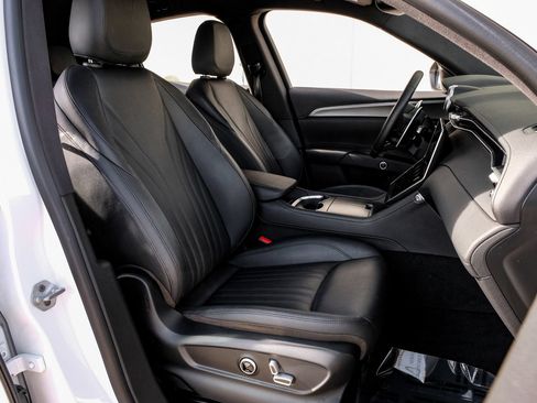 Used 2023 Maserati Grecale GT AWD/4WD image 39