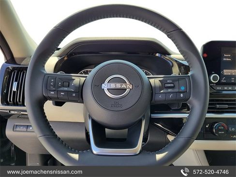 New 2025 Nissan Pathfinder SV image 30