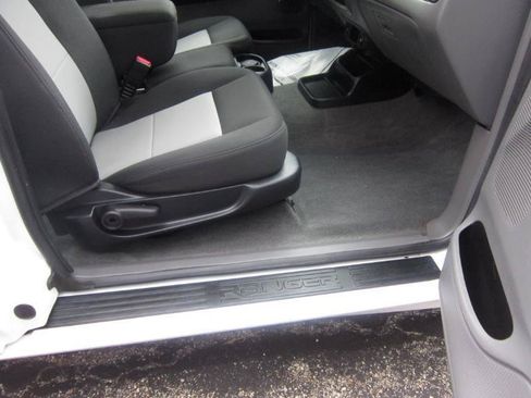Used 2011 Ford Ranger XLT AWD/4WD image 8