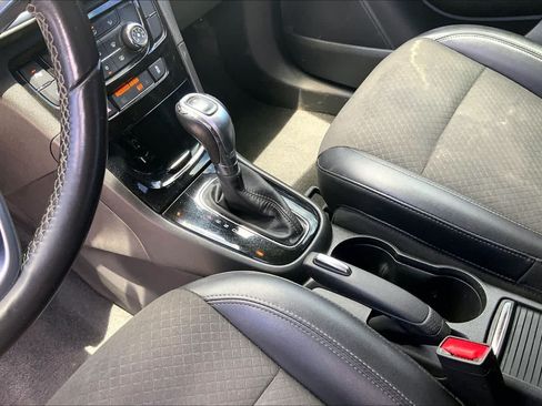 Used 2021 Buick Encore Preferred w/ Safety Package II FWD image 16
