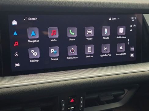 Certified 2025 Porsche Cayenne Coupe image 16