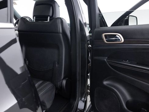 Used 2014 Jeep Grand Cherokee Overland w/ Advanced Technology Group image 30