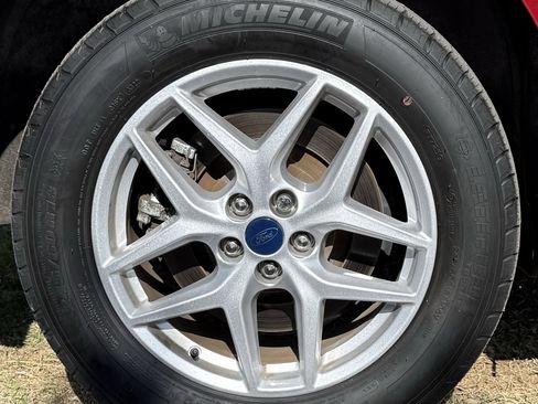 Used 2022 Ford Edge SEL w/ Convenience Package image 5