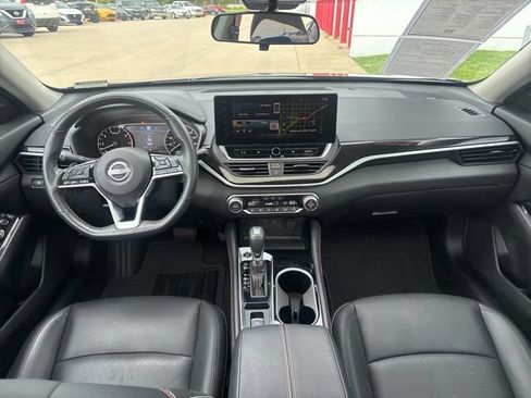 Used 2023 Nissan Altima 2.0 SR FWD image 26