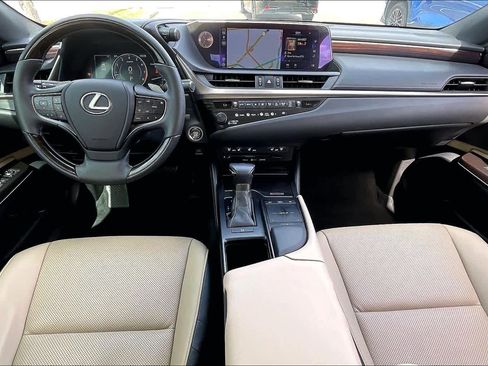 Used 2019 Lexus ES 350 w/ Premium Package image 13