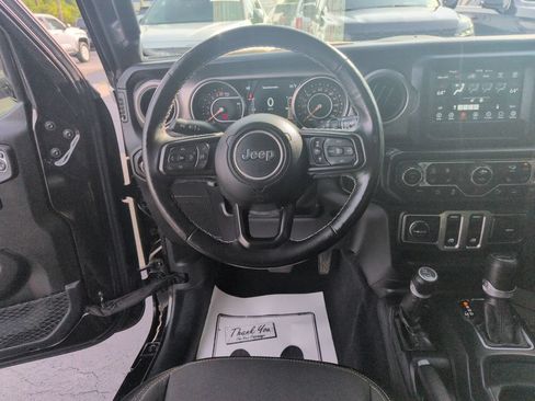 Used 2021 Jeep Wrangler Sport AWD/4WD image 13