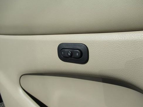 Used 2020 Jeep Grand Cherokee Limited w/ Luxury Group II image 27