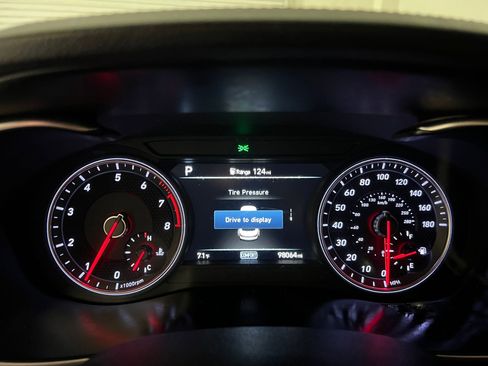 Used 2020 Genesis G70 3.3T w/ Sport Package image 19