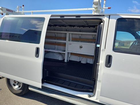Used 2020 GMC Savana 2500 Base w/ Driver Convenience Package image 8