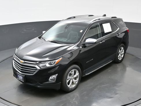 Used 2020 Chevrolet Equinox Premier image 36