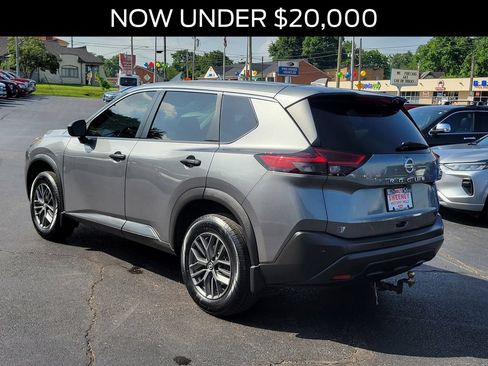 Used 2021 Nissan Rogue S FWD image 3