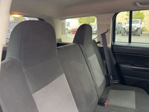 Used 2016 Jeep Patriot Latitude image 19