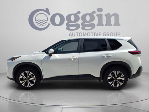 Used 2023 Nissan Rogue SV AWD/4WD image 3