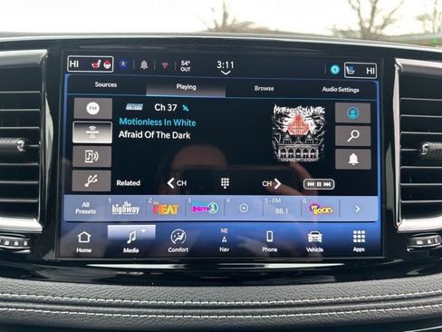 New 2026 Chrysler Pacifica Limited image 36