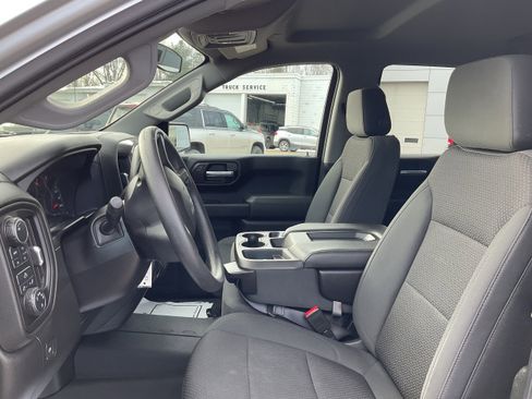 Used 2020 Chevrolet Silverado 1500 Custom Trail Boss w/ Custom Convenience Package image 5