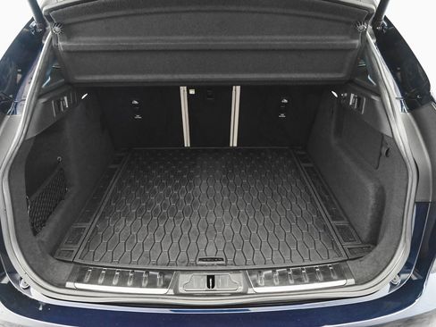 Used 2022 Jaguar F-PACE S image 38