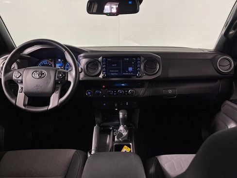 Used 2023 Toyota Tacoma TRD Off-Road AWD/4WD image 14