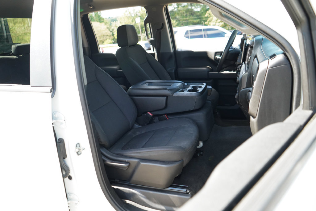 Used 2020 Chevrolet Silverado 2500 Custom w/ Custom Value Package AWD/4WD image 13