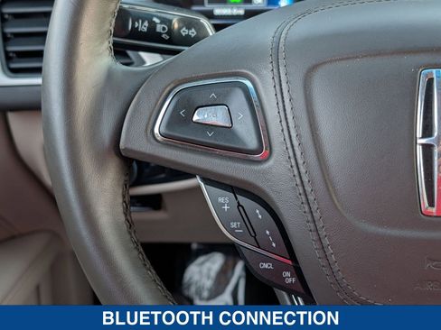 Used 2019 Lincoln MKZ Premiere image 22