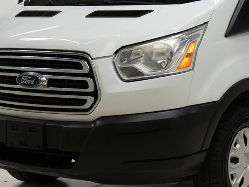Used 2019 Ford Transit 250 130 Low Roof w/ Exterior Upgrade Package RWD image 10