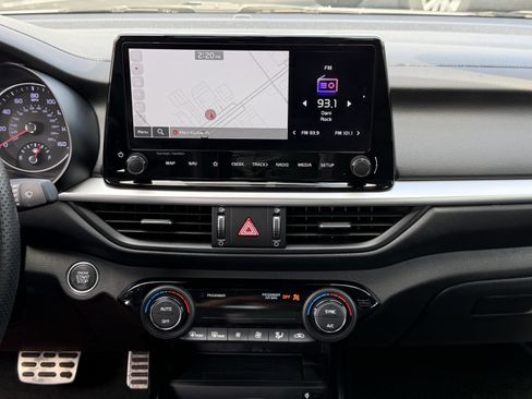 Used 2023 Kia Forte GT w/ GT2 Package image 3