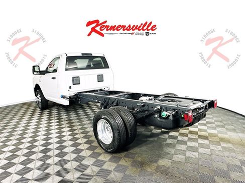 New 2025 RAM 3500 Tradesman image 5