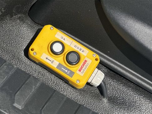 New 2025 Ford F350 XL w/ XL Chrome Package image 23