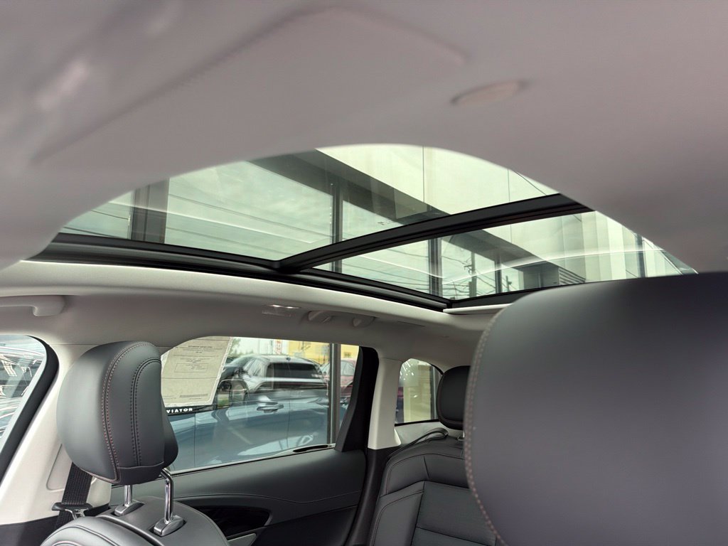 New 2026 Lincoln Nautilus Reserve AWD/4WD image 11