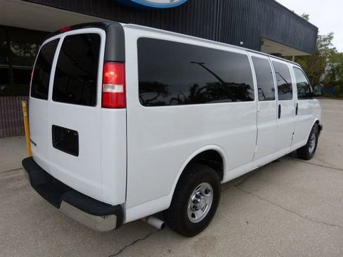 Used 2019 Chevrolet Express 3500 LT w/ LT Preferred Equipment Group image 5
