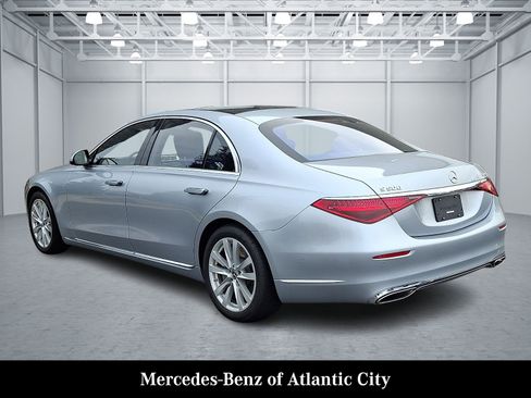 Certified 2022 Mercedes-Benz S 500 4MATIC image 4