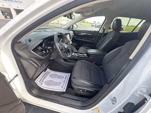Used 2022 Buick Envision Preferred FWD image 7