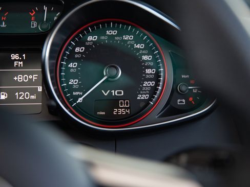 Used 2014 Audi R8 V10 AWD/4WD image 40