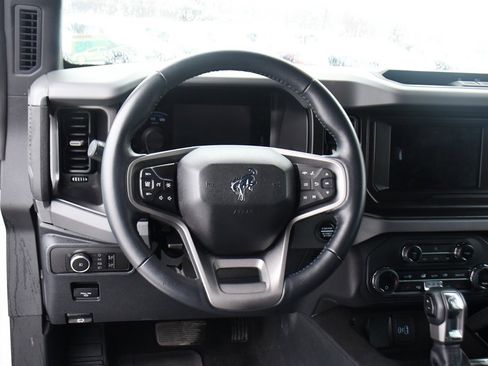 Used 2023 Ford Bronco Big Bend image 12