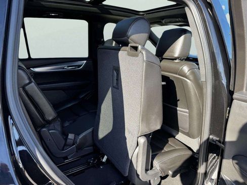 Used 2024 Cadillac XT6 Luxury w/ LPO, Floor Liner Package image 52