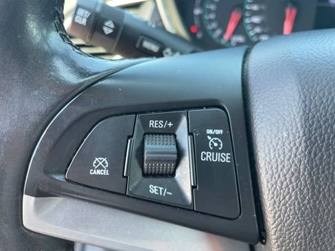 Used 2020 Chevrolet Trax LT w/ Driver Confidence Package AWD/4WD image 23