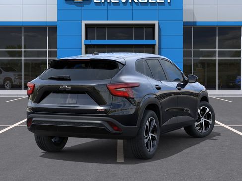 New 2026 Chevrolet Trax RS w/ Sunroof Package FWD image 28