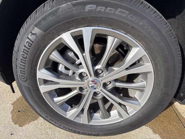 Used 2023 Buick Envision Preferred AWD/4WD image 3