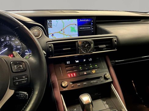 Used 2018 Lexus IS 300 AWD w/ Comfort Package image 9
