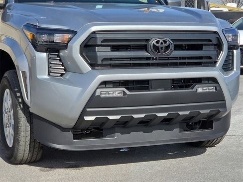 New 2026 Toyota Tacoma SR5 image 8
