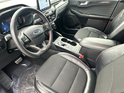 Certified 2023 Ford Escape ST-Line image 11