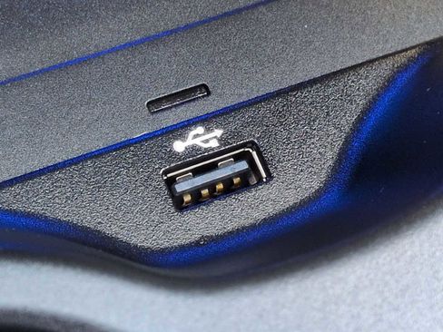 Used 2023 BMW M5 w/ Executive Package image 32