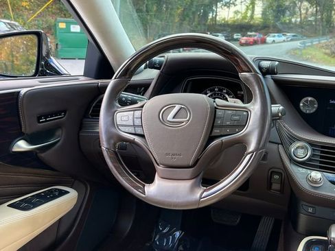 Used 2019 Lexus LS 500 F Sport image 18