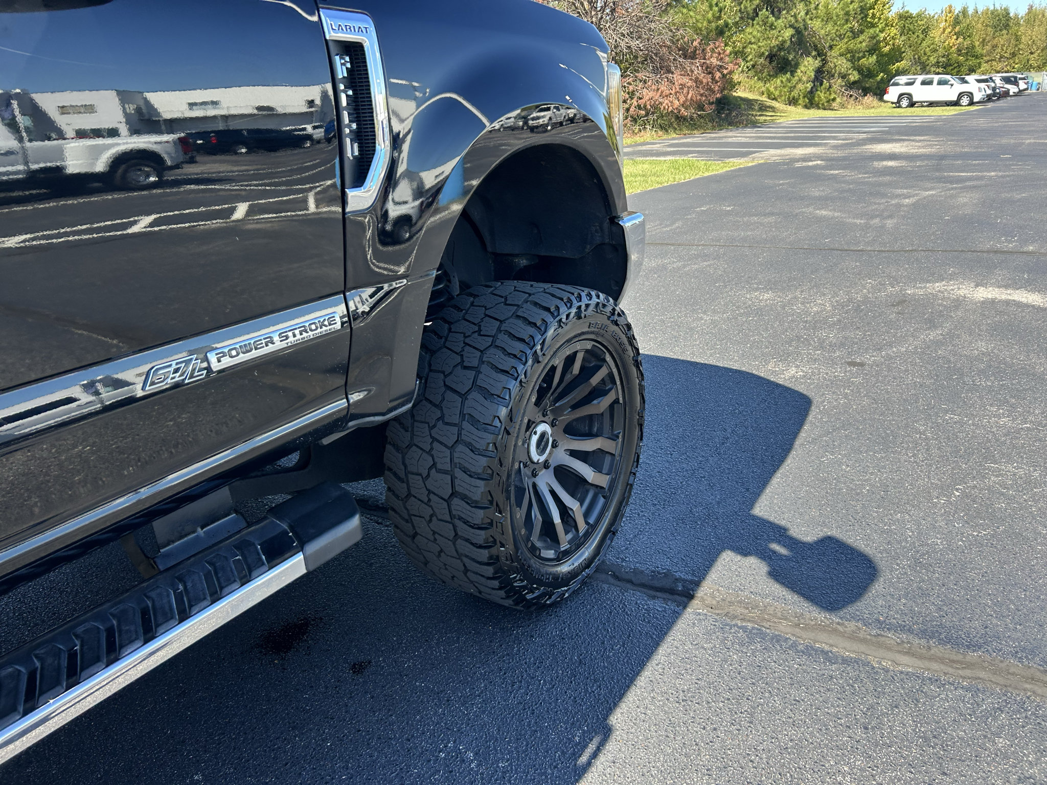Used 2017 Ford F250 Lariat w/ Lariat Ultimate Package AWD/4WD image 9