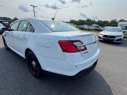 Used 2018 Ford Taurus Police Interceptor AWD image 19