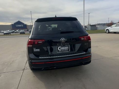 Used 2022 Volkswagen Tiguan SE R-Line image 7