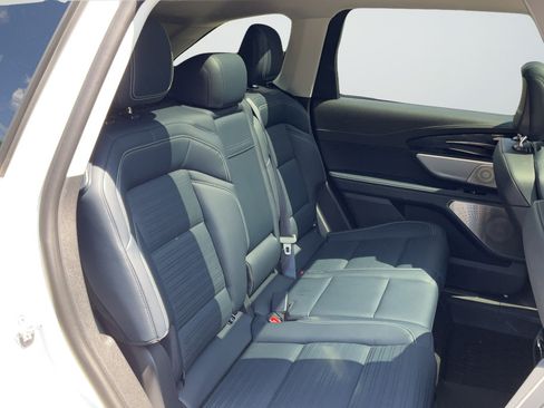 Used 2025 Lincoln Nautilus Reserve AWD/4WD image 21