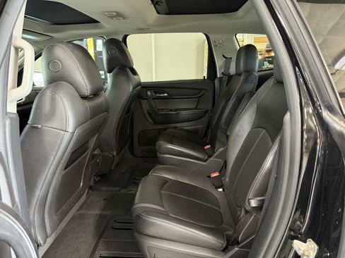 Used 2017 Chevrolet Traverse LT AWD/4WD image 12