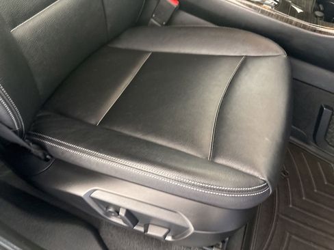 Used 2017 BMW X3 xDrive28i image 30