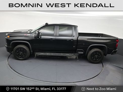 Used 2022 Chevrolet Silverado 2500 LTZ w/ LTZ Plus Package image 13