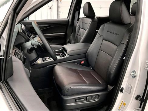 Used 2025 Honda Passport Black Edition image 20